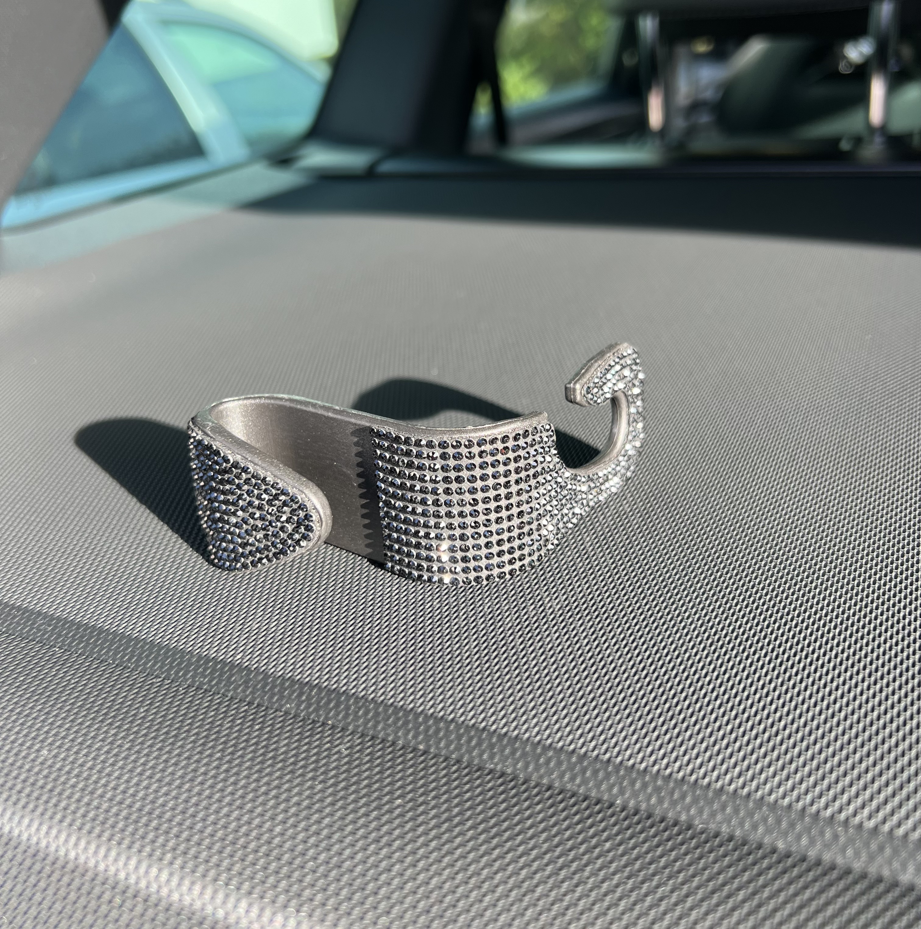 Věšák na sedadlo Diamond Black 1ks