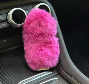 Huňatý obal na ruční brzdu Neon Pink