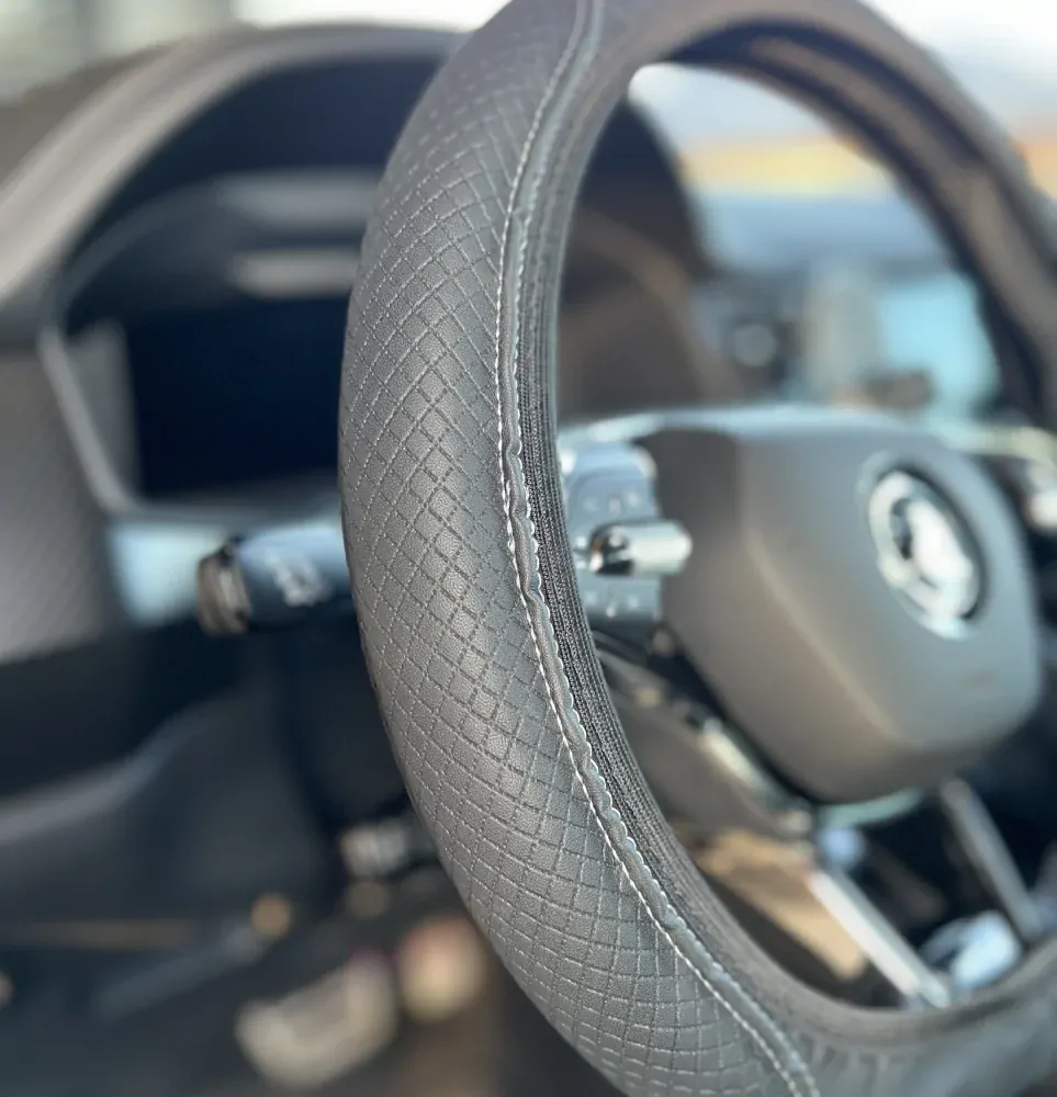 Koženkový potah na volant Black - Blue