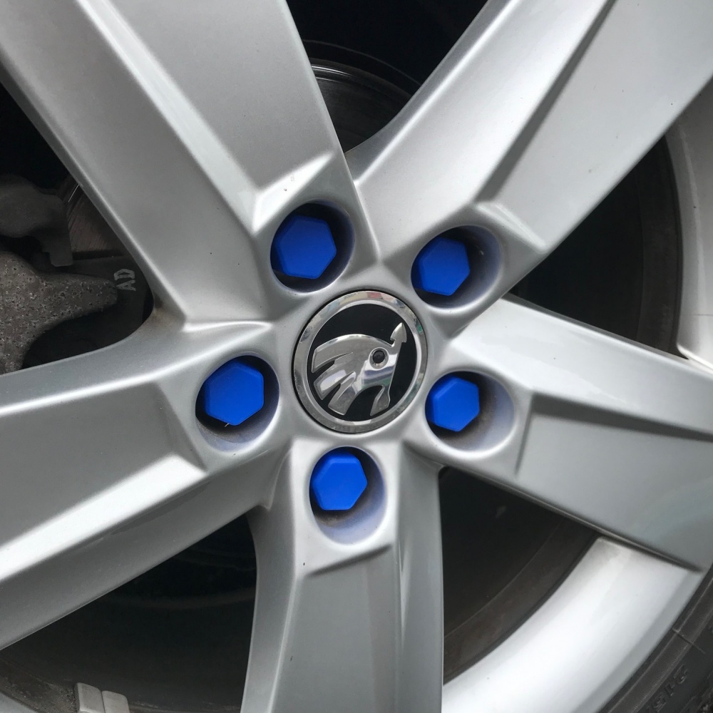 Silikonové krytky šroubů kol 17 mm sada 20 ks MODRÁ