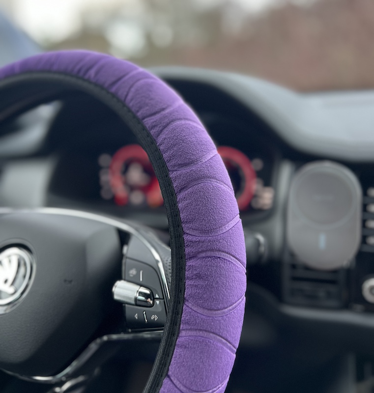 Semišový potah na volant Purple