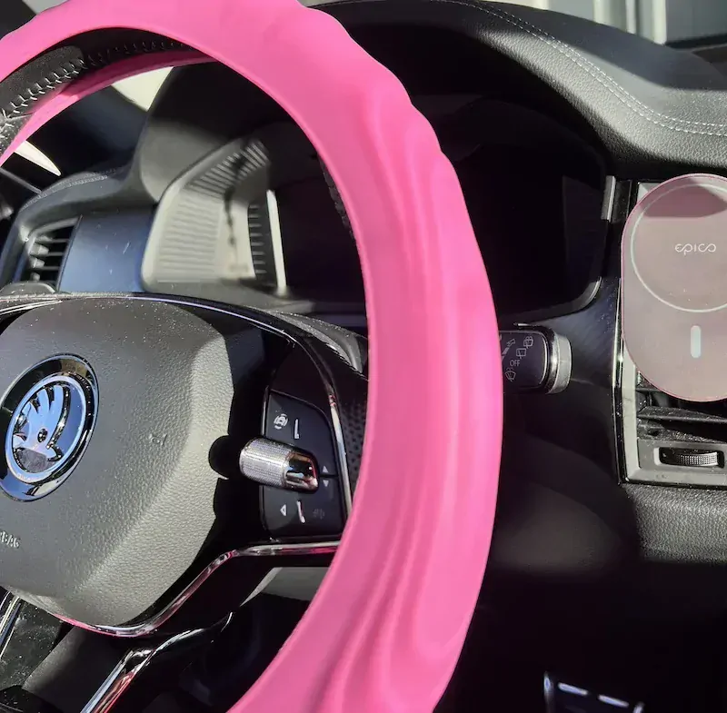 Silikonový potah na volant GARO s vroubky Baby Pink
